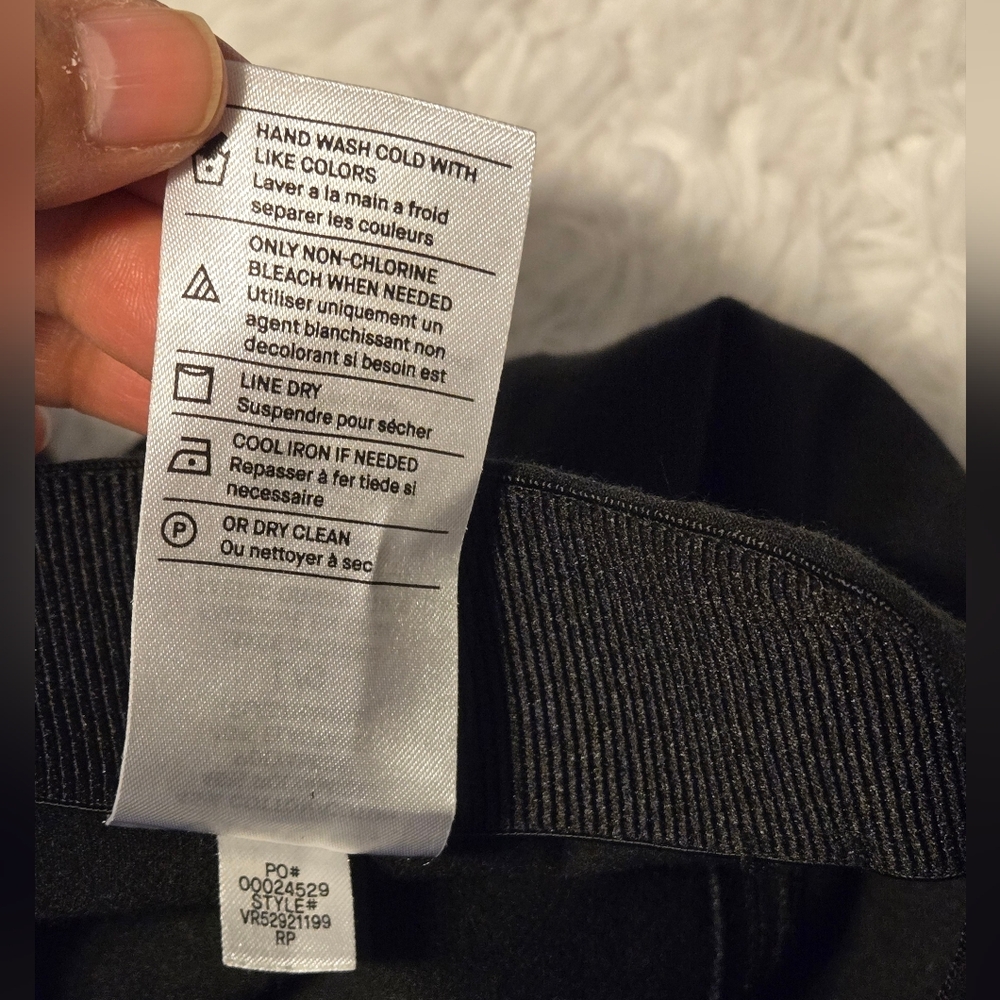 Vince Stitch-Front Seam Leggings Color Black Size L/G - Picture 11 of 16